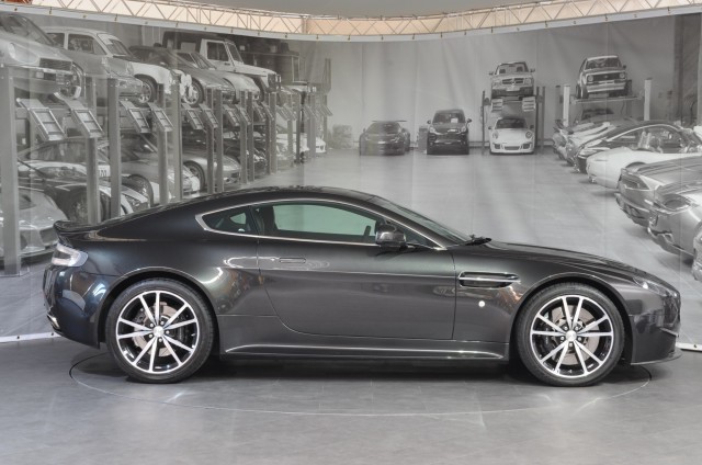Aston Martin V8 Vantage 4 7 S Sportshift 2015 Nos